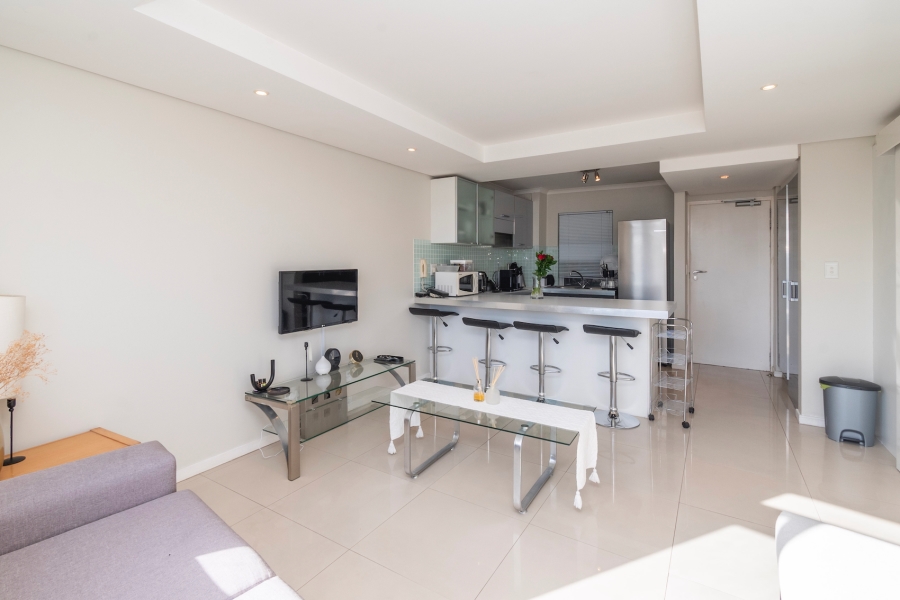 1 Bedroom Property for Sale in Sea Point Western Cape